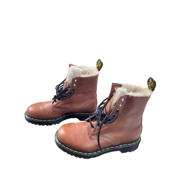 Dr. Martens Womans Brown Faux Leather Fur Lined Ankle Boots Size 6L SKU 8728 - Picture 3 of 16